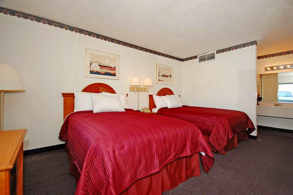 Rodeway Inn & Conference Center Су Сити Стая снимка
